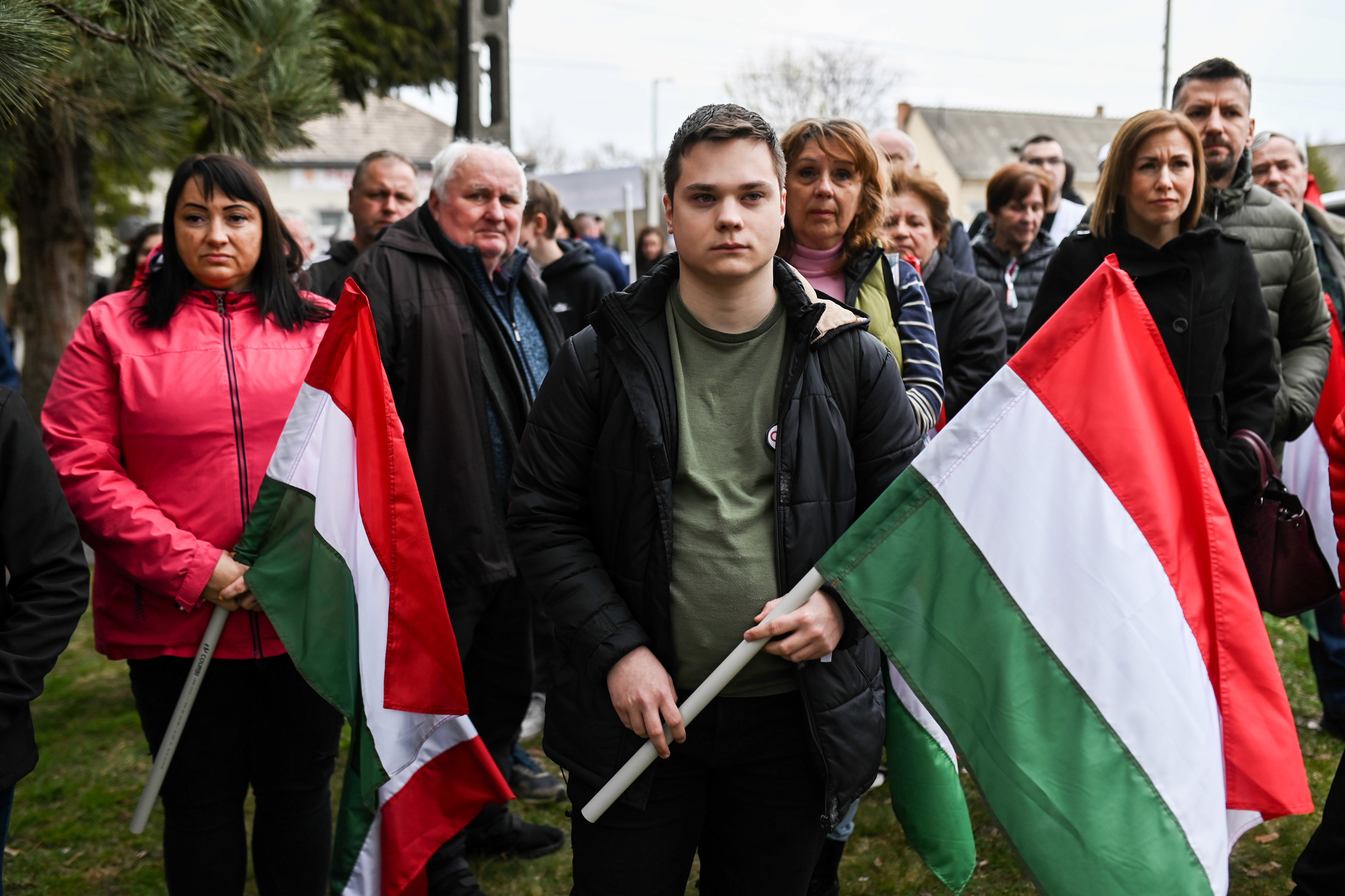 white bridge over river during daytime