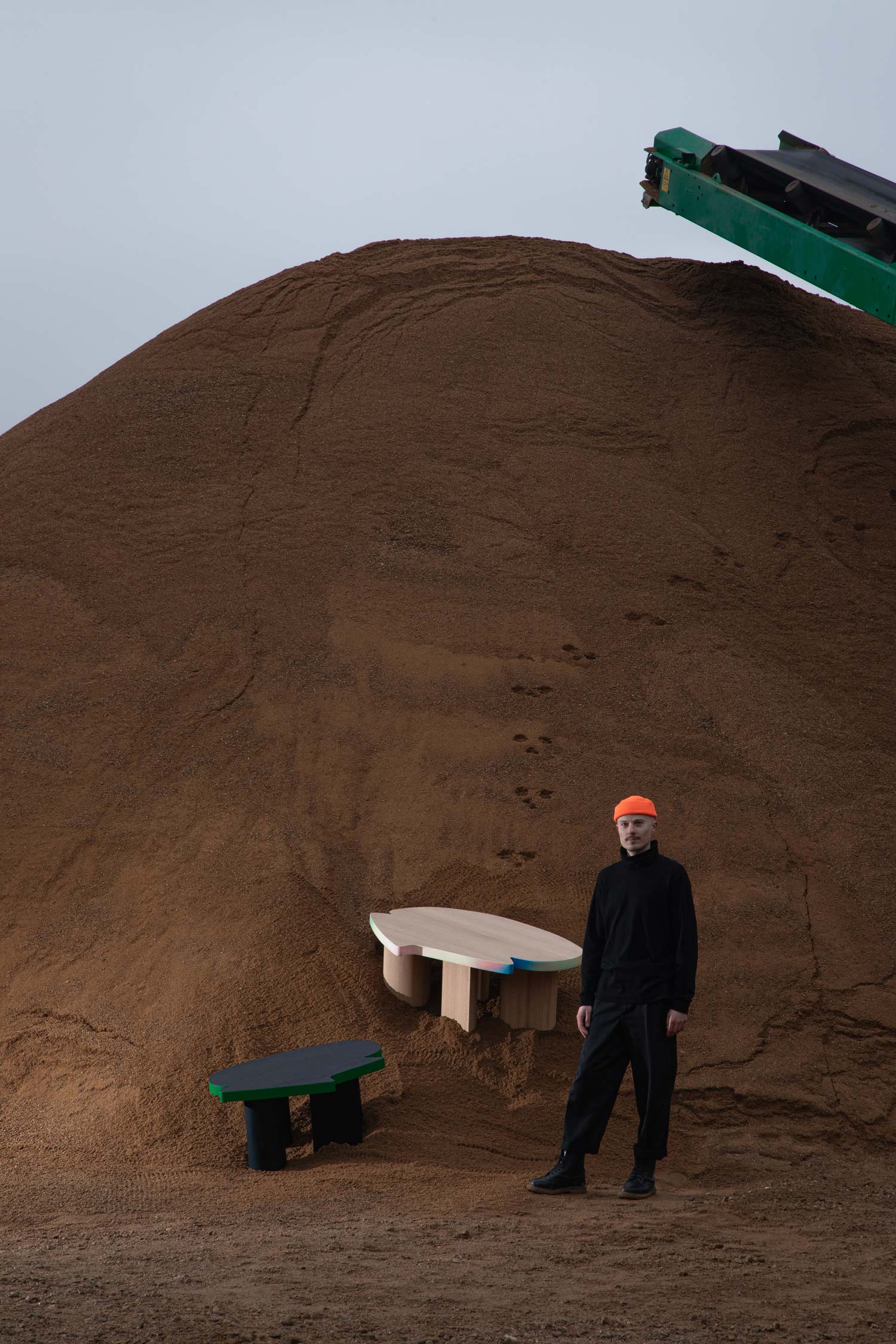 sculptural-designer-coffee-table-for-kluskens-design-by-jiri-krejcirik