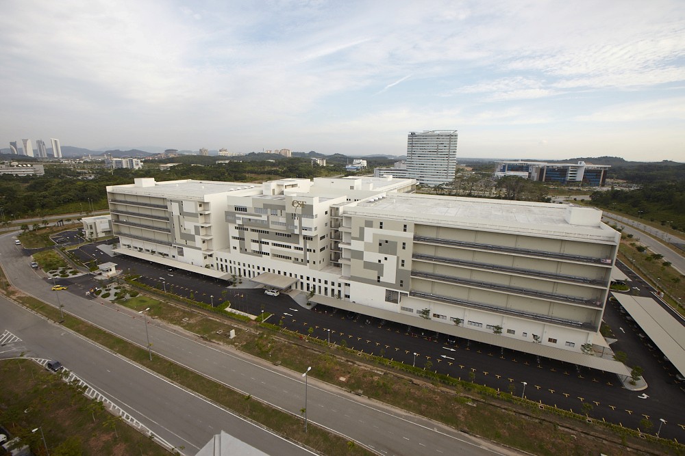 Exterior view of CX5 Data Centre project by Asima Architects