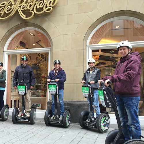 Tur Segway di Cologne dengan istirahat di Cafe Reichard