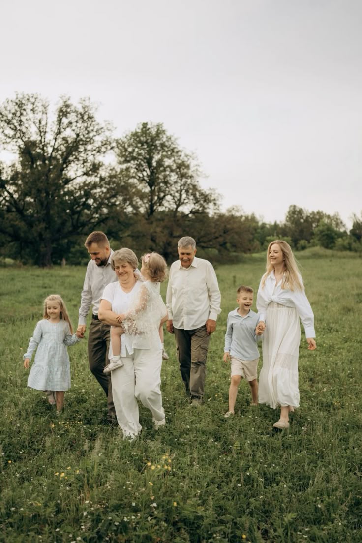 Family portrait session outdoors