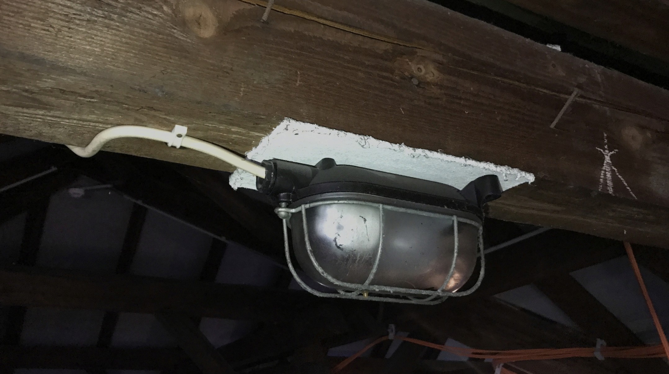 Asbesthaltige Leichtbauplatte