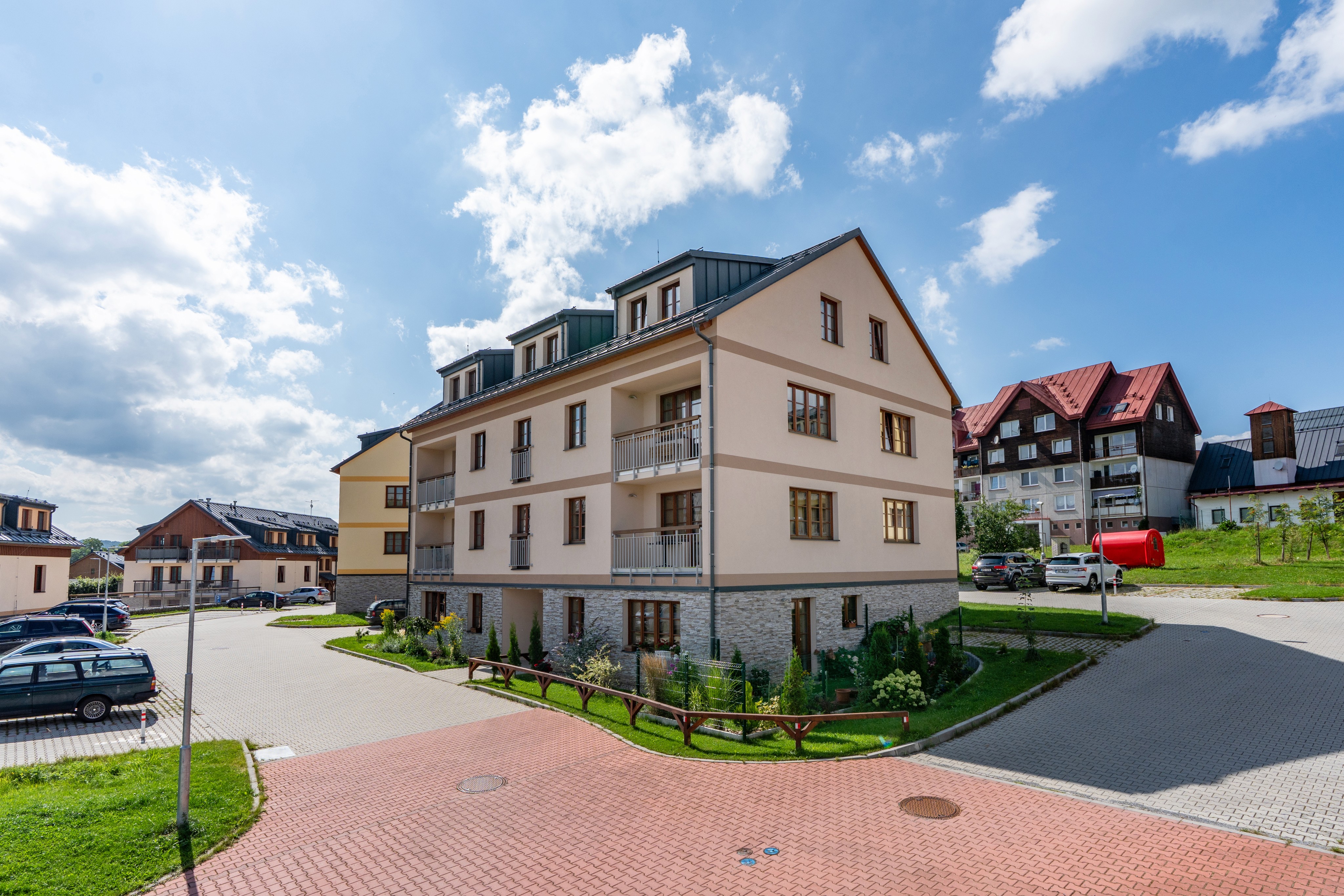 Here comes the alt text