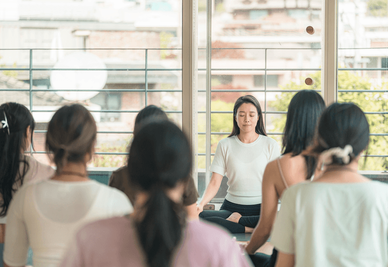 Visiting Tokyo? Escape the city buzz at Breathing Whale. A tranquil yoga haven near Shibuya. Perfect for travelers seeking a unique wellness experience. Drop-ins welcome. Book online now.