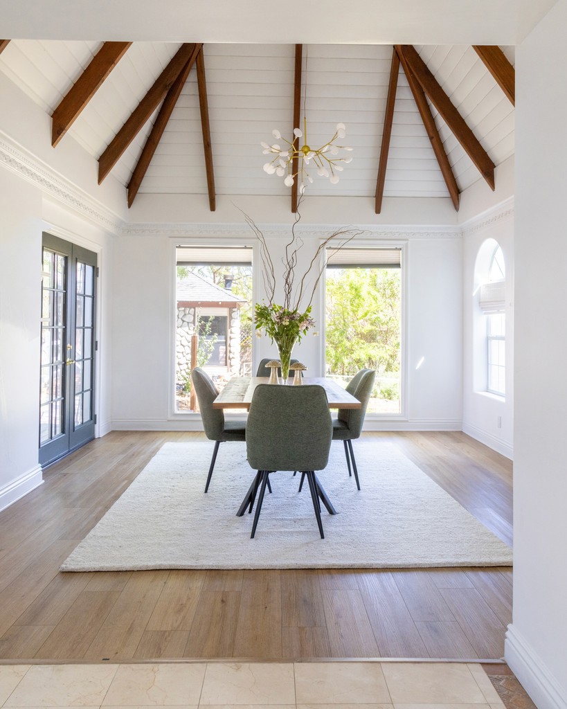 Image of modern living room