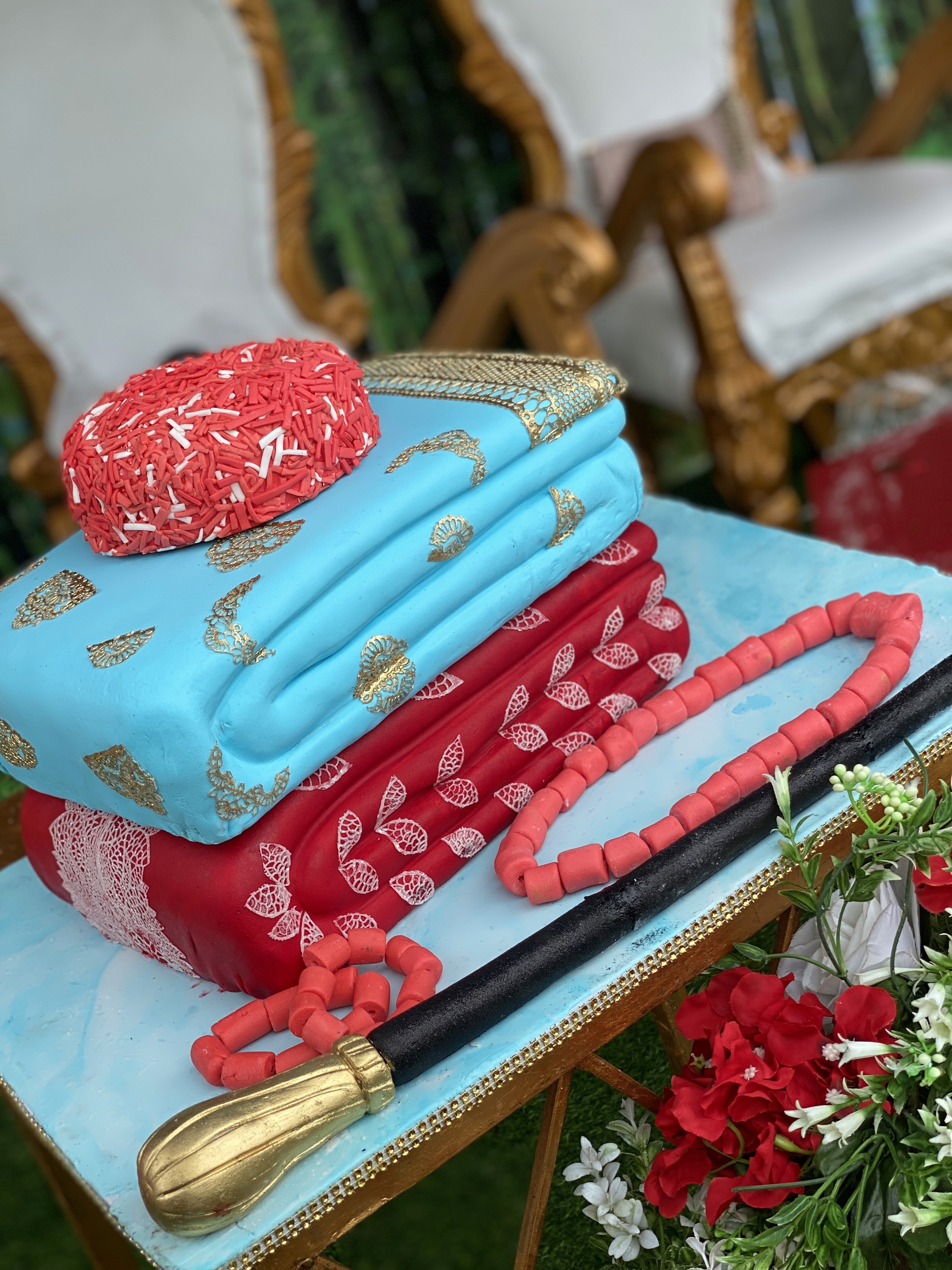 Picture of a black and gold cake