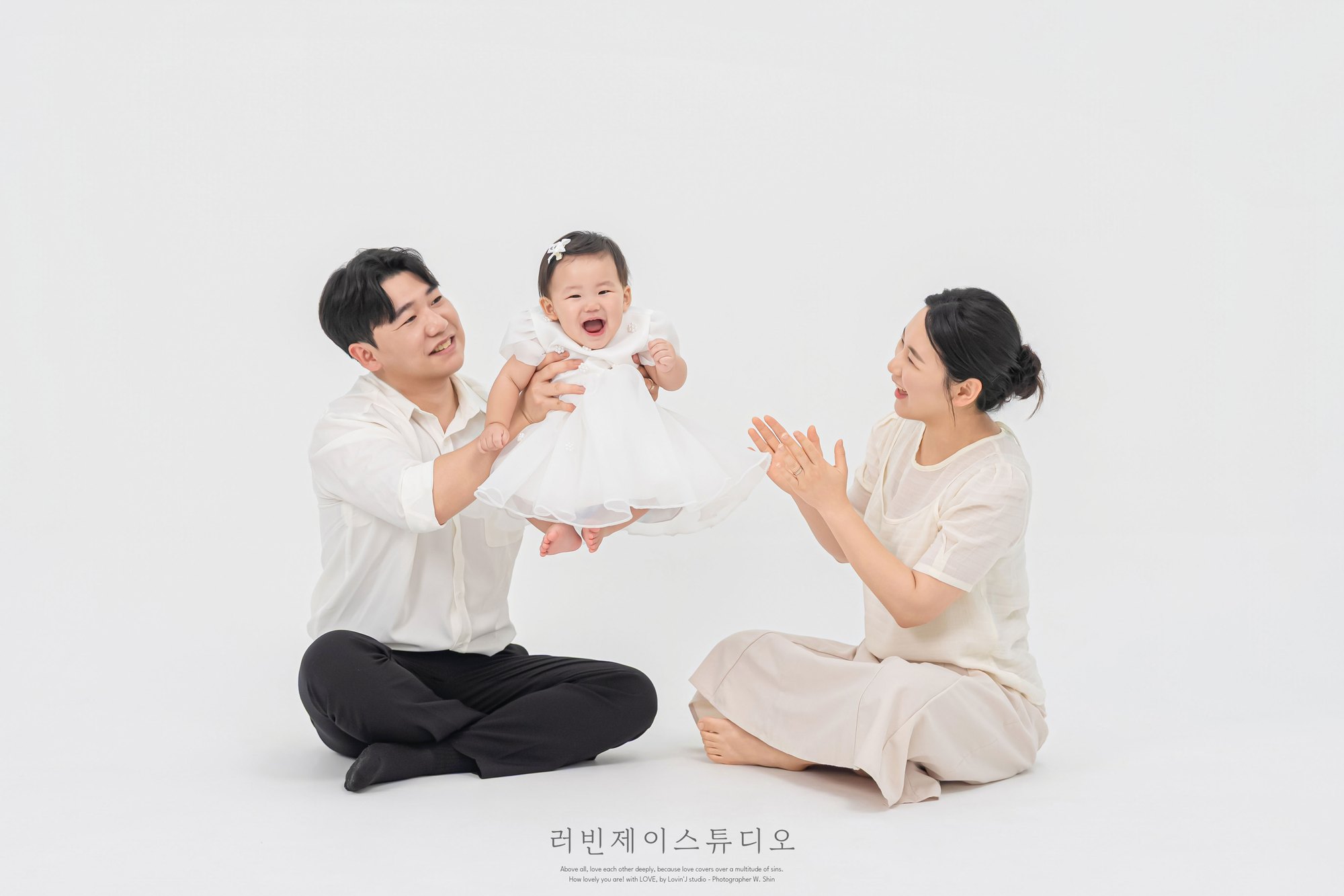 동탄가족사진 촬영 후기 | 러빈제이가 담아낸 미니가족스냅과 일반 가족사진 비교