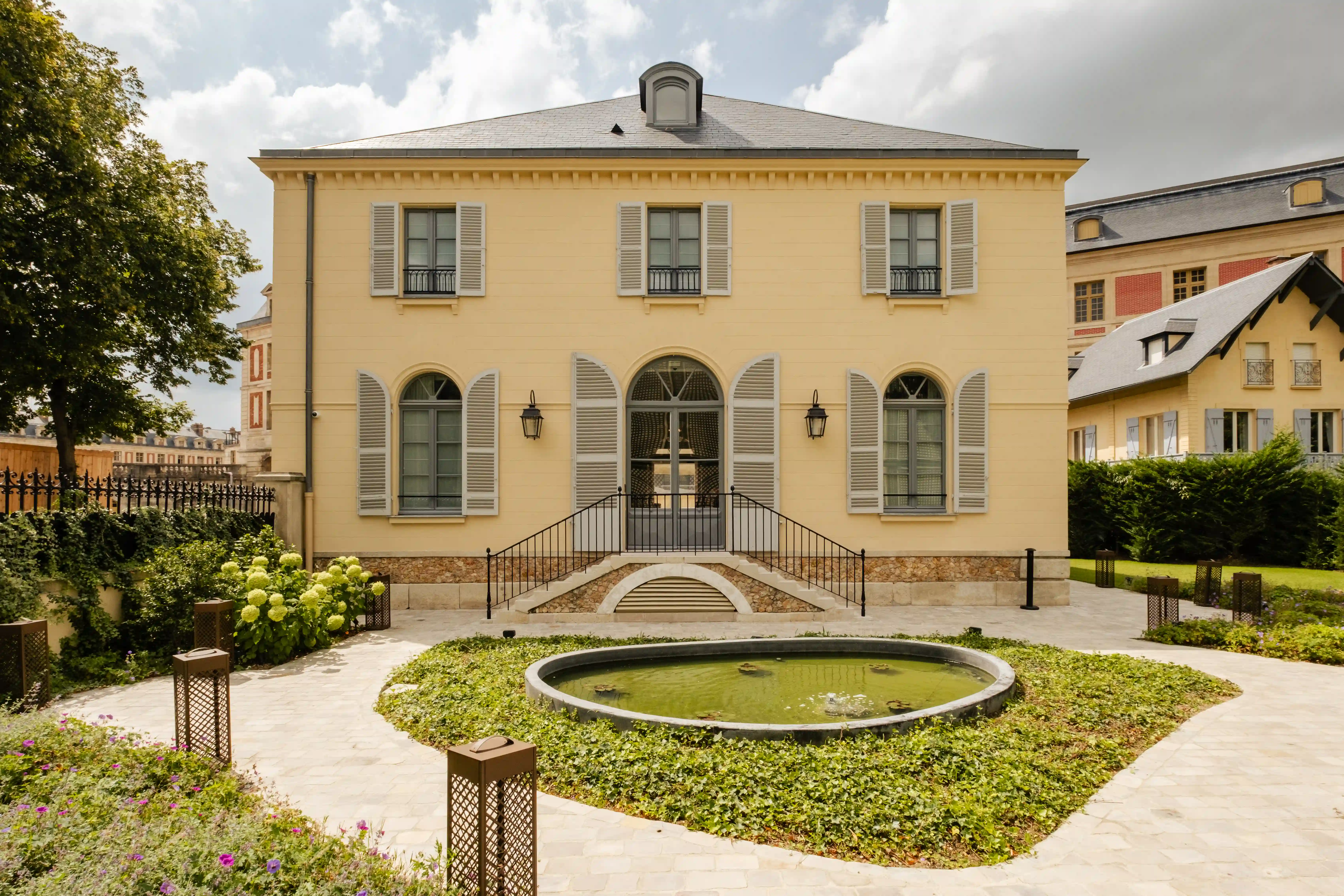 hotel les lumieres versailles