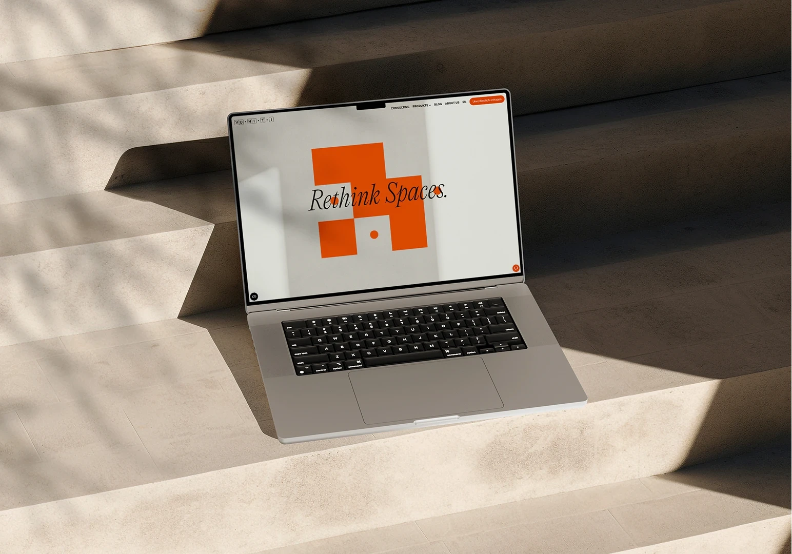 Yuniti Laptop Mockup