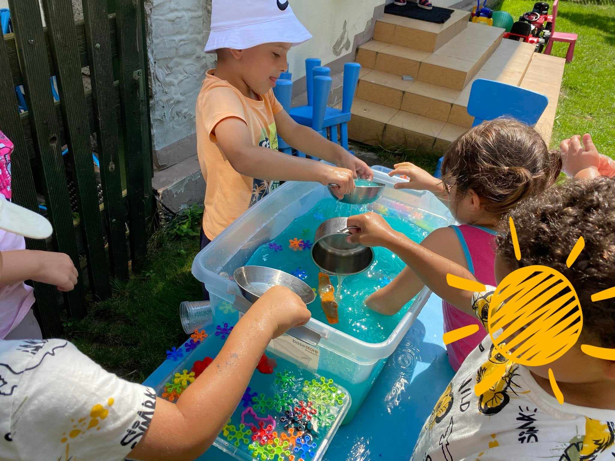 Dzieci bawiące się w przedszkolu Promitis opinie