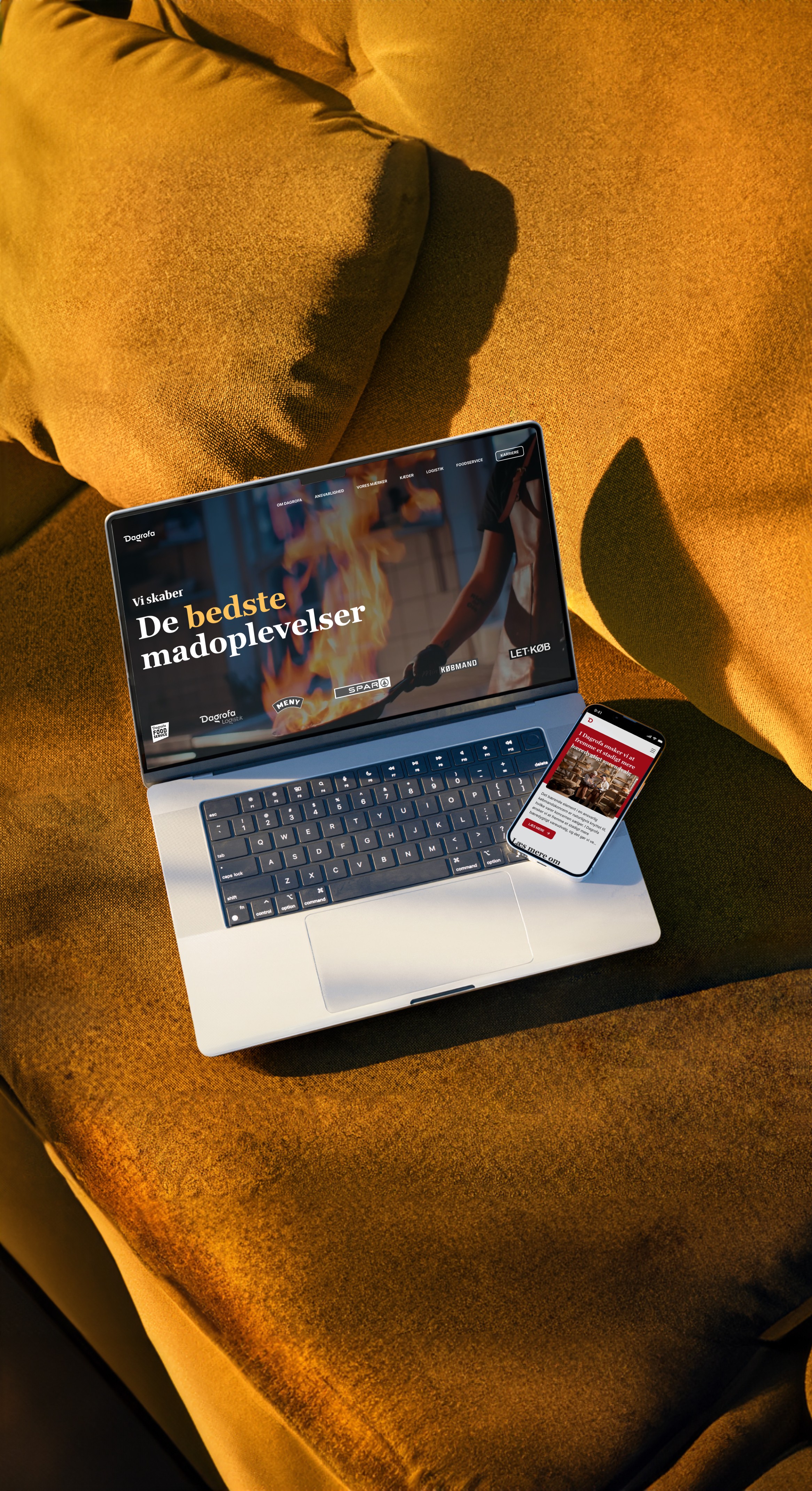 Project showcase laptop mockup