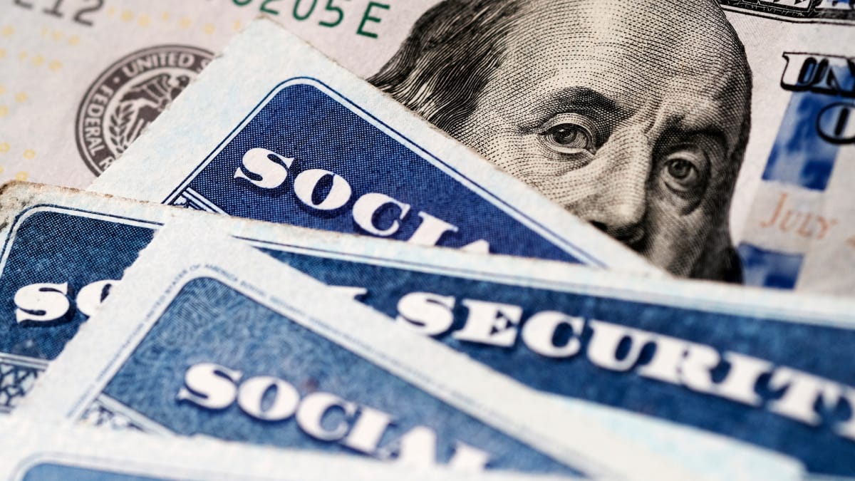 Ben Franklin looking at Social Security