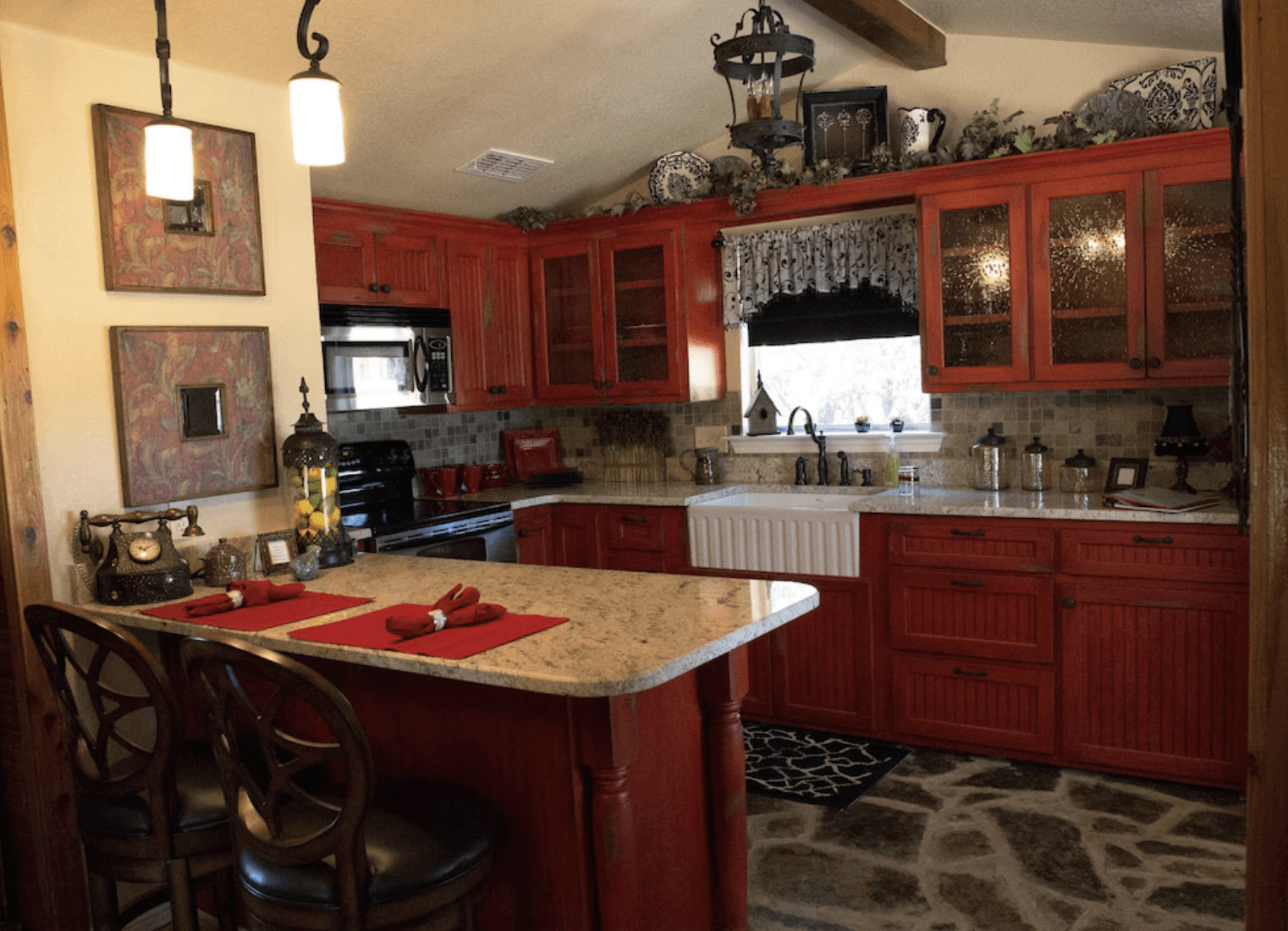 Luxury Cottage Kitchen