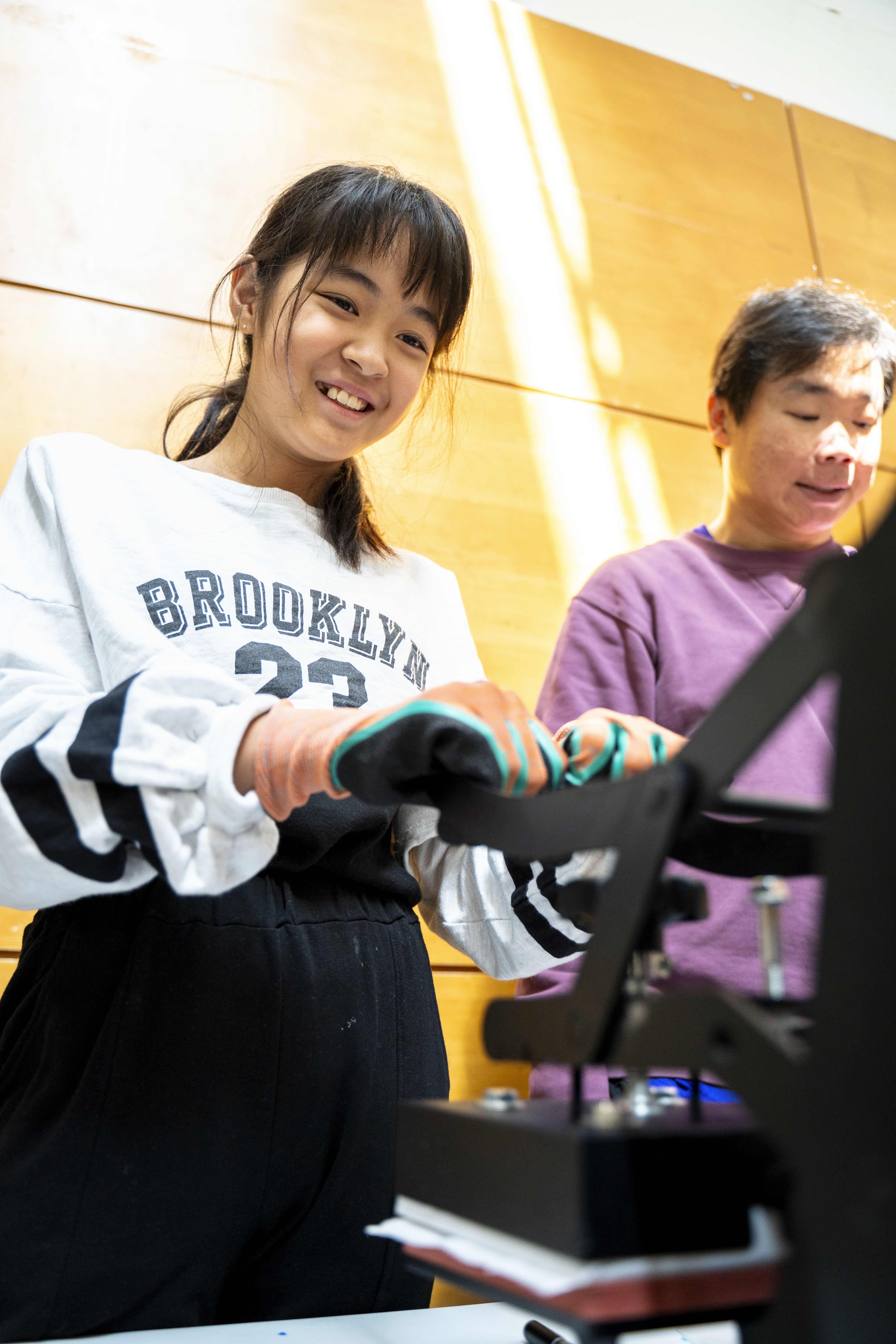 person making a contactless payment with a card