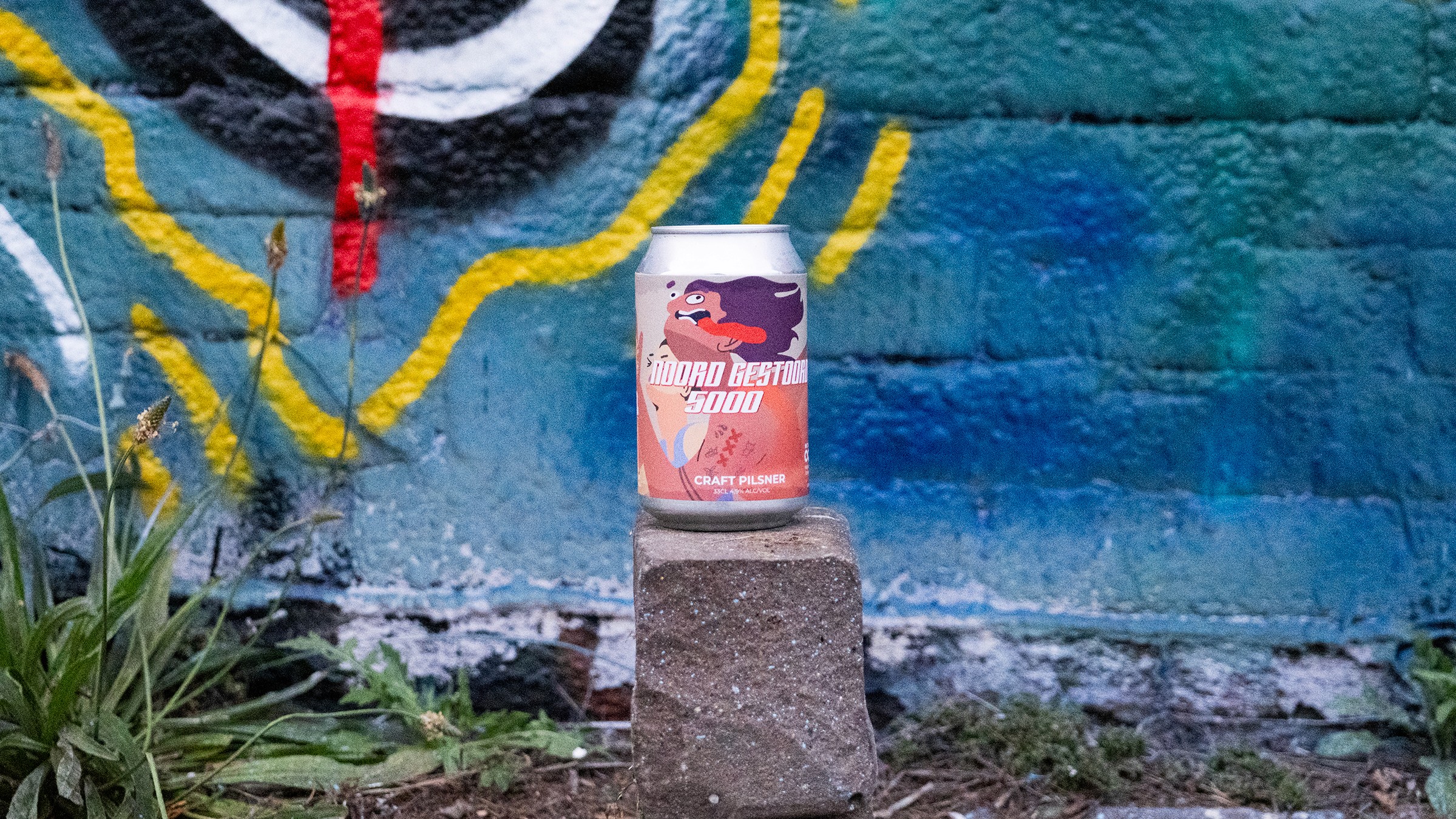 Image of the Recycling speaker and its lifecycle schematic