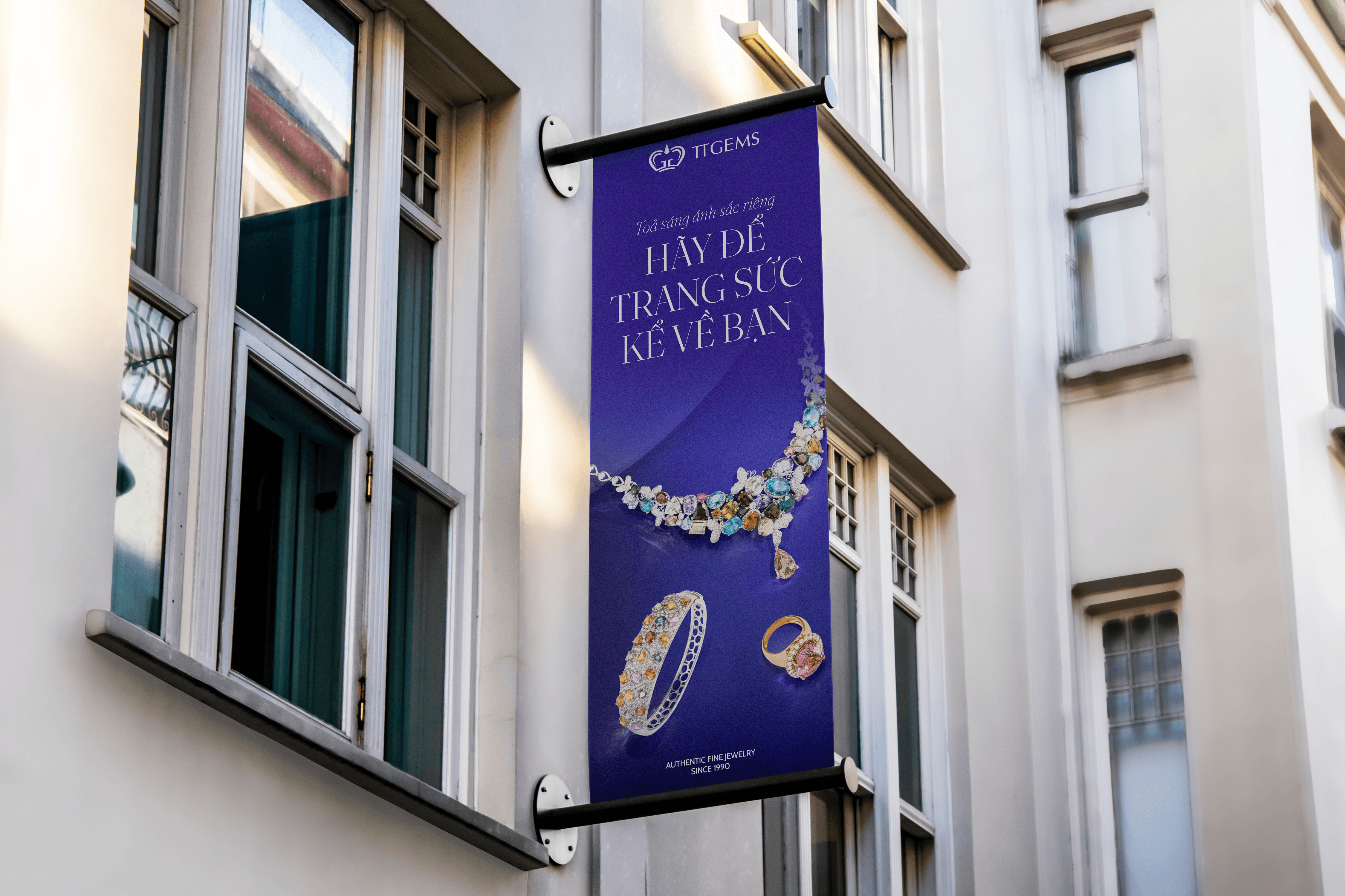 Here comes the alt text