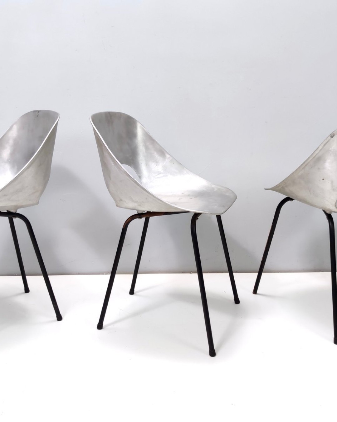 Aluminum Tulipe chairs by Pierre Guariche