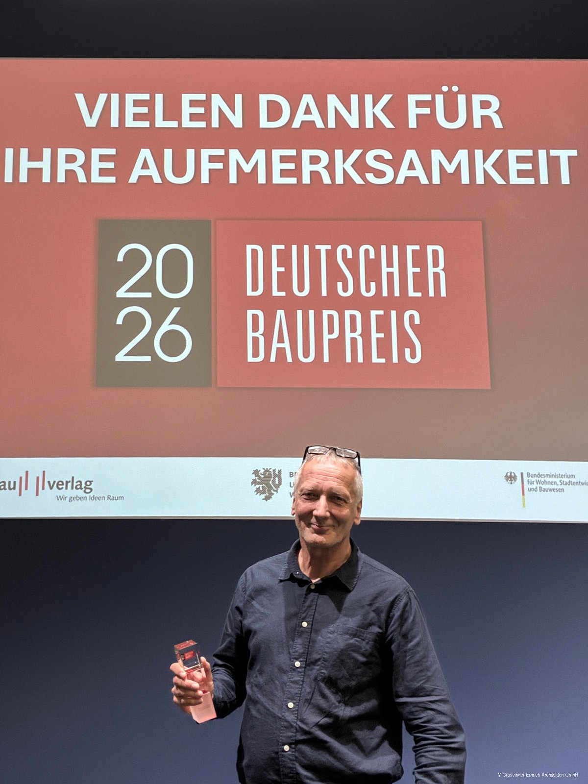 Wolfgang Emrich mit Preis