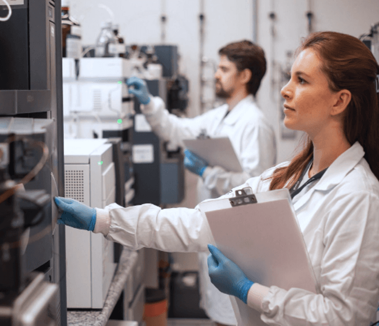 Laboratório da Synvia com sistemas LC-MS/MS no maior parque analítico de espectrometria de massas da América Latina