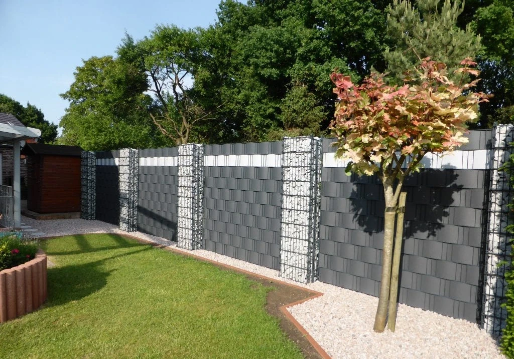 Traumgarten mit Zaun