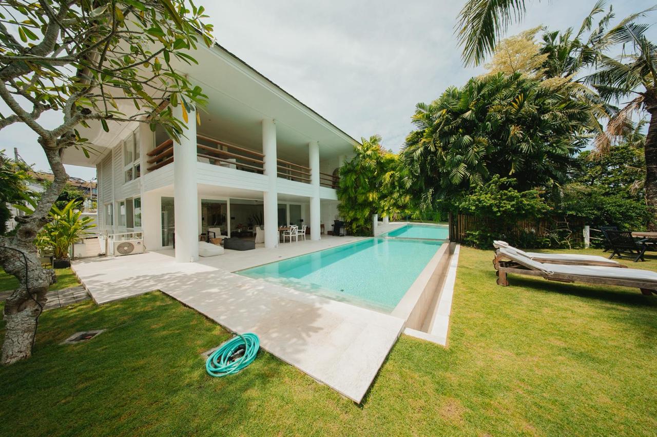 5-bedroom villa by the river in Pererenan