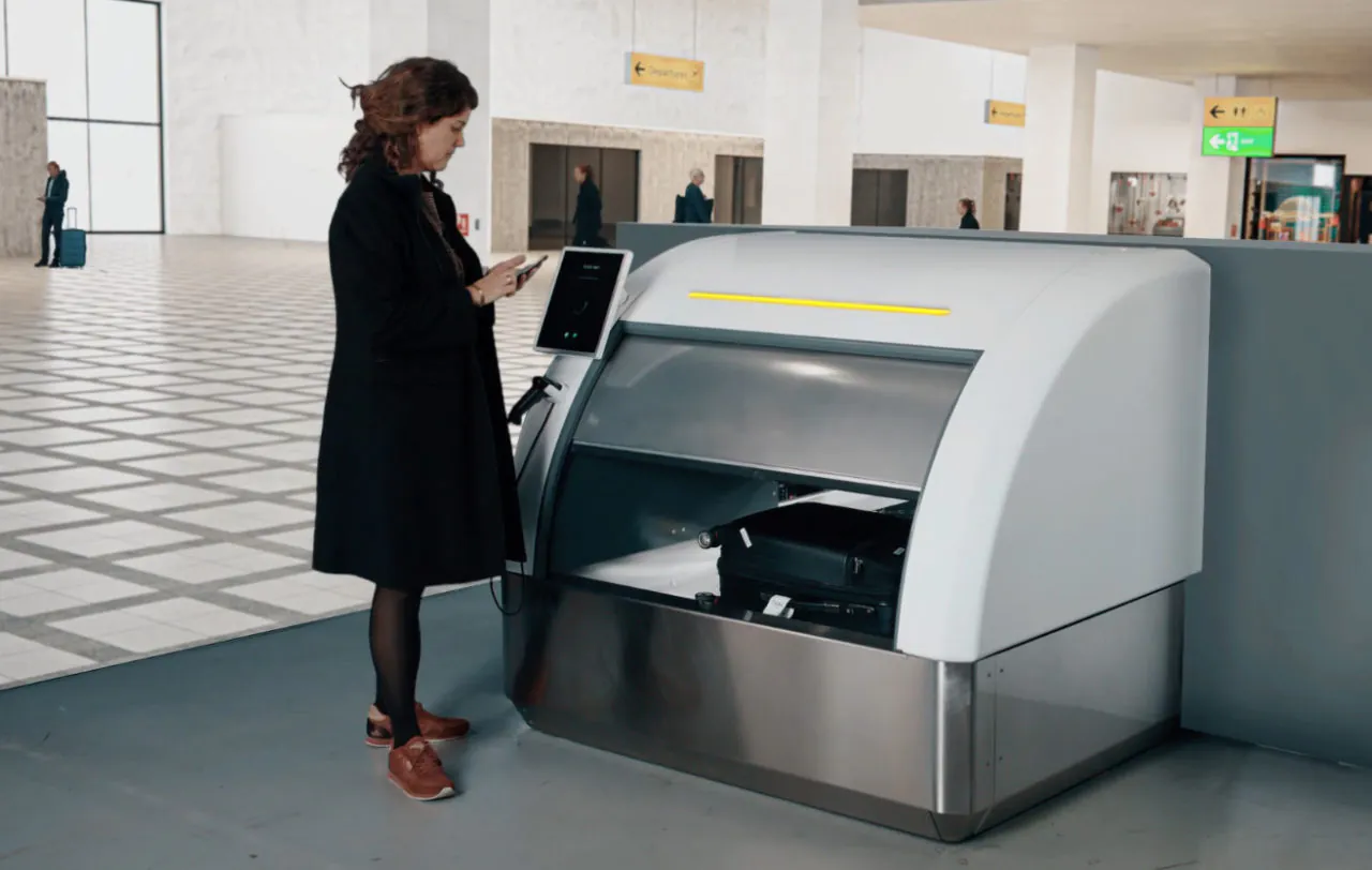 CrisBag Self Bag Drop extends traceability