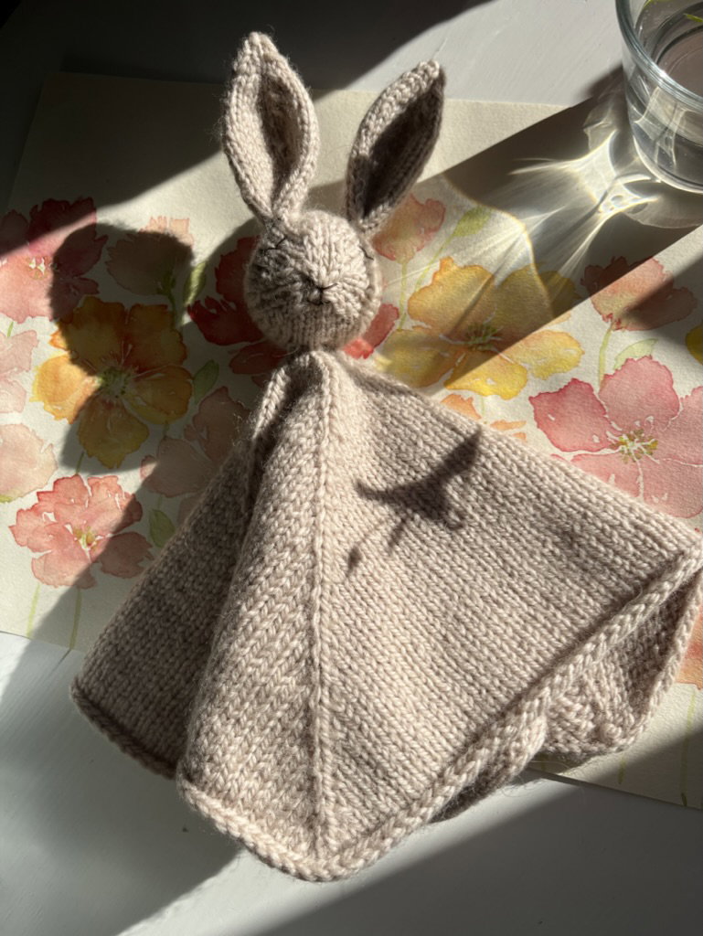 Knitted Comforter Albert knitting pattern by Meliora