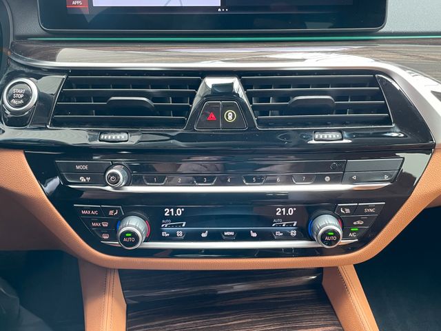 BMW 530 2022 BLACK Gebrauchtwagen - Galeriebild 19