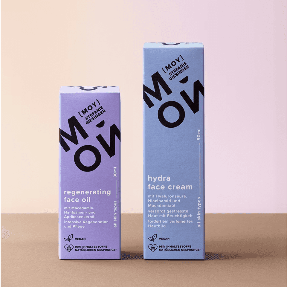 MOY Detailansicht – Eau de Parfum-Faltschachtel mit minimalistischer Typografie, quadratischer Crop.