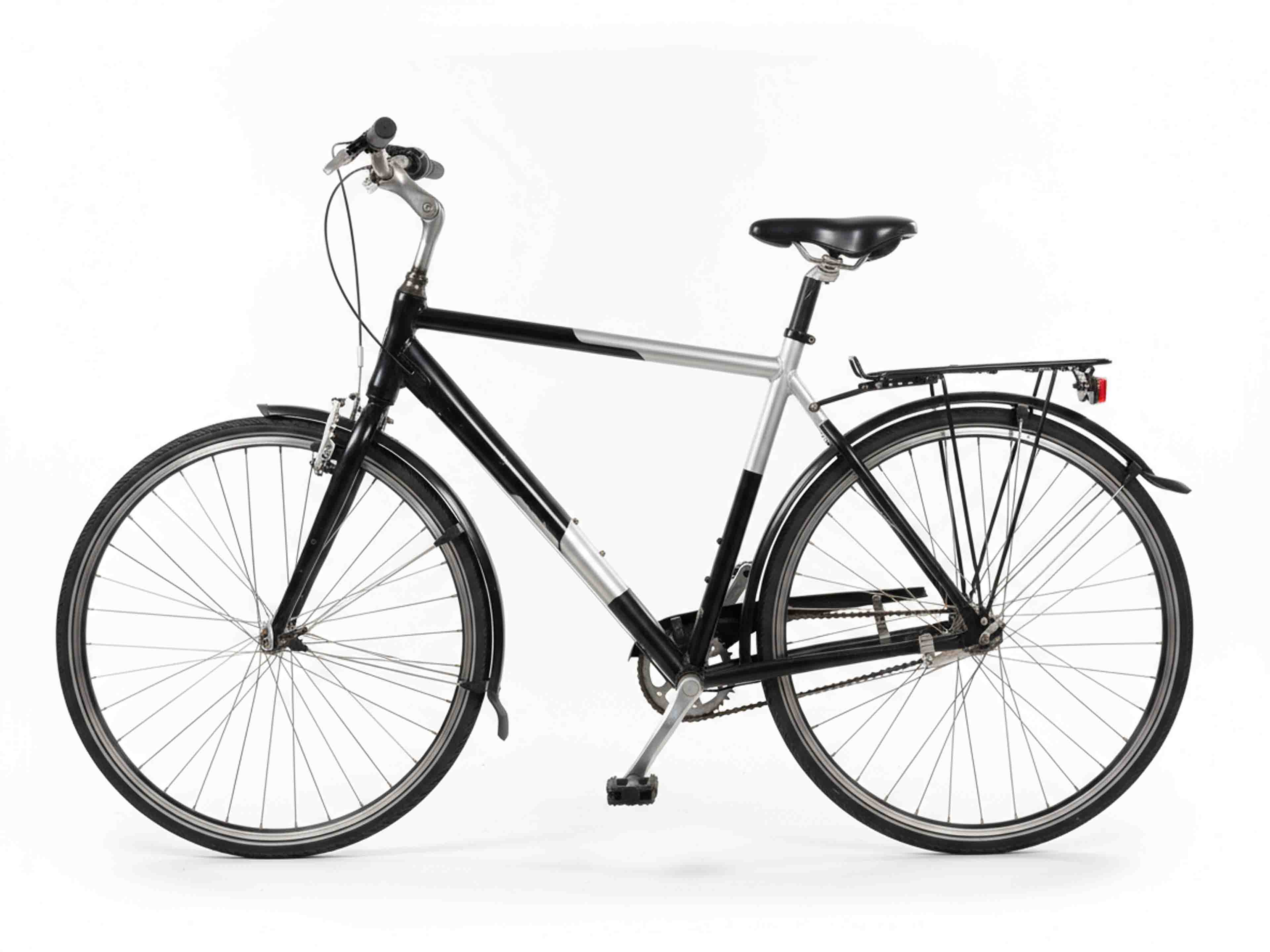 Rex 28 tum damcykel med 3 växlar och pakethållare – servad och klar hos cykelverkstad i Uppsala. Begagnad cykel med full cykel service.