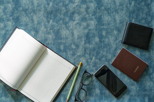 Herinneringsbrief en documenten op bureau