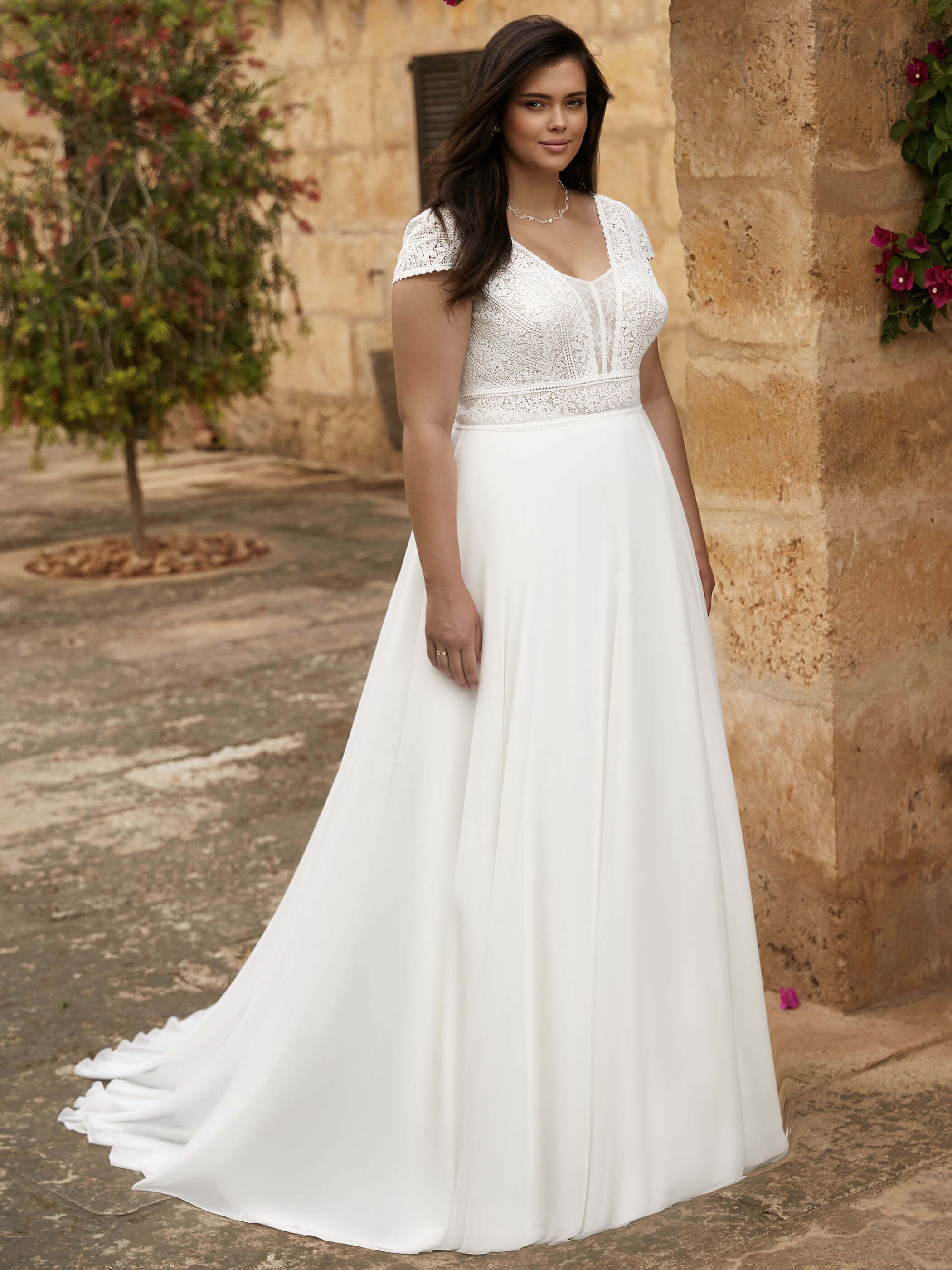 Brautkleid mit fließendem A-Linien Rock