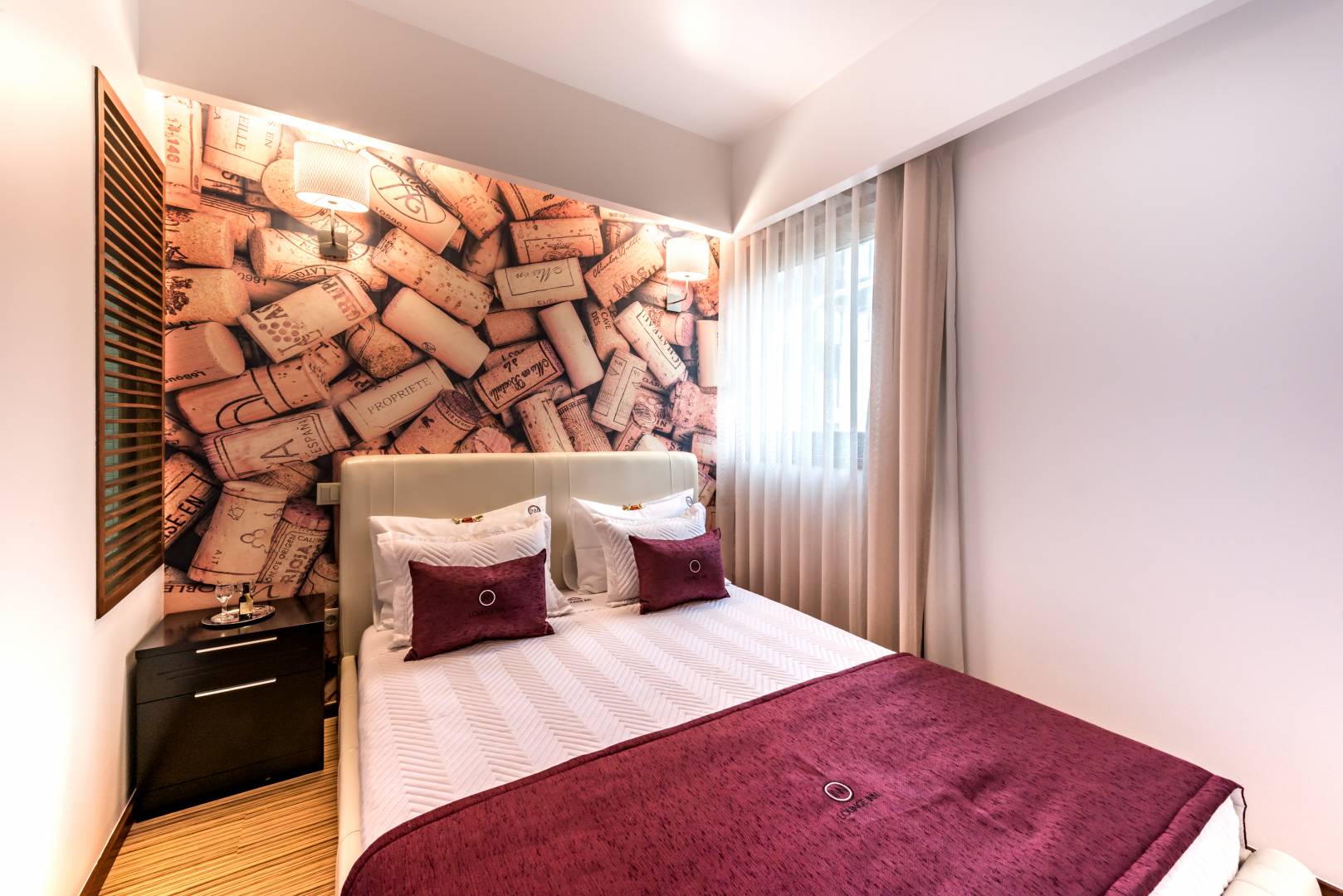 Lounge Inn — 4000-305 Porto