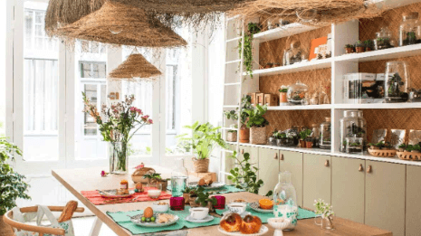 worker on laboratorium