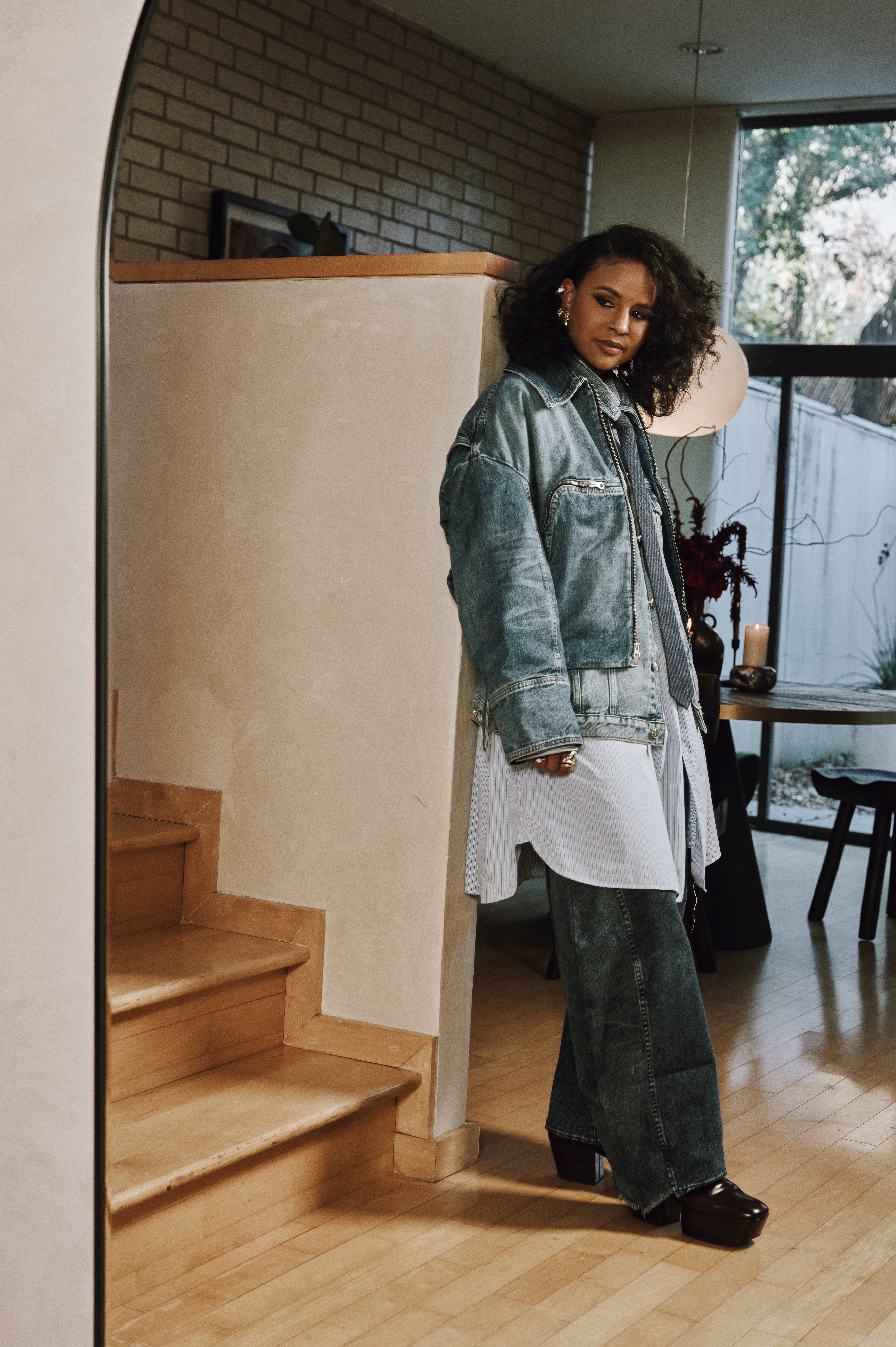 Full denim outfit of Ashley Griffin