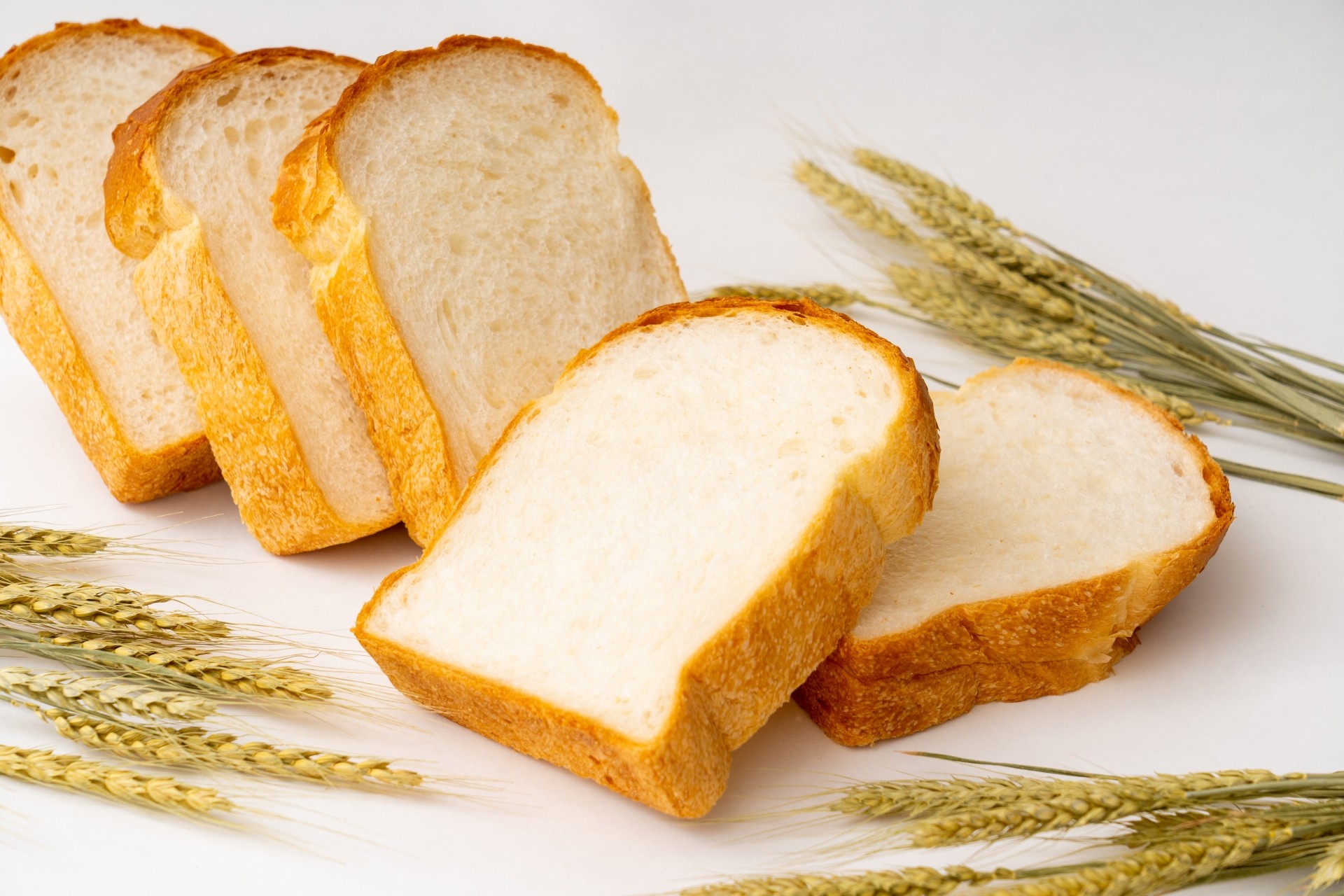 切り分けられた食パン|保存方法の説明