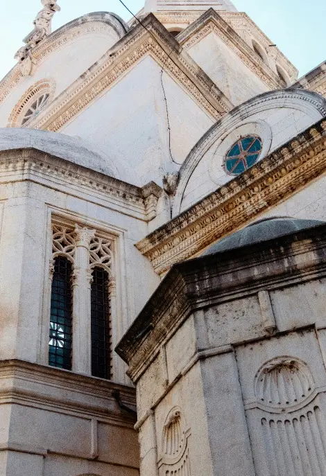 Detalj baroknog pročelja katedrale svetog Jakova u Šibeniku