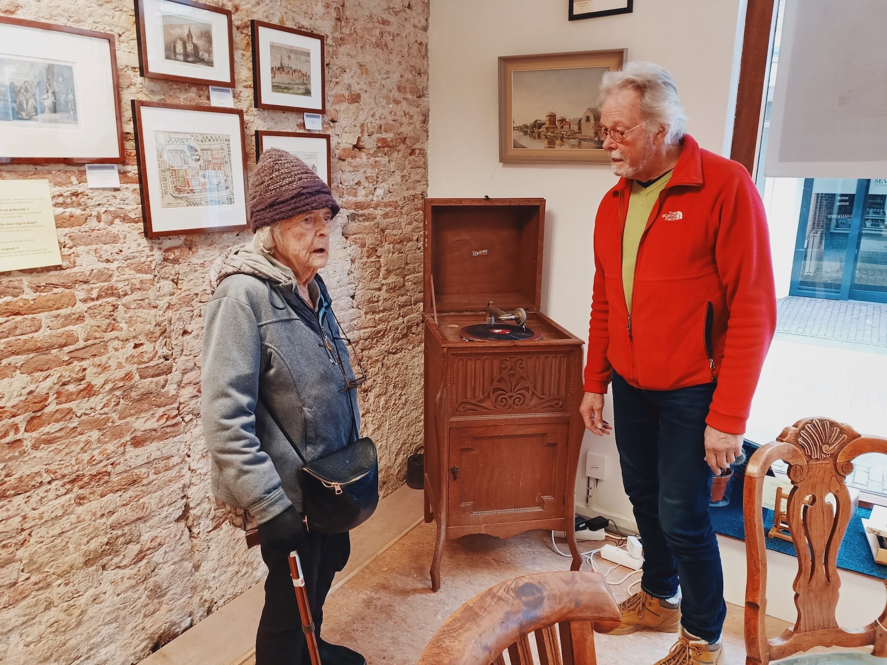 De Zonnebloem bezoekt Stadsmuseum De Knoperij - Oud Montfoort