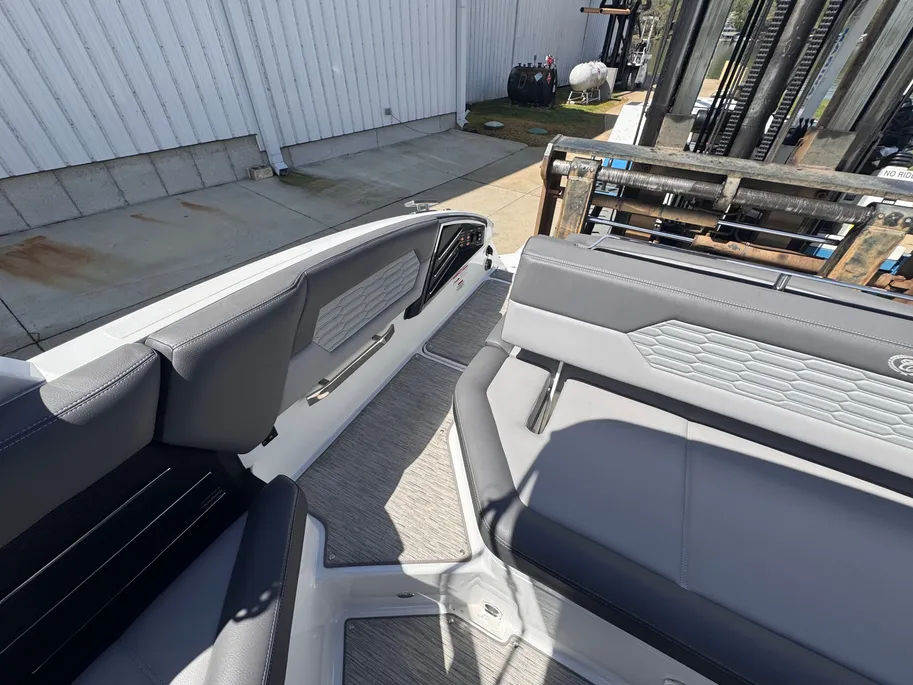 Boat thumbnail 16
