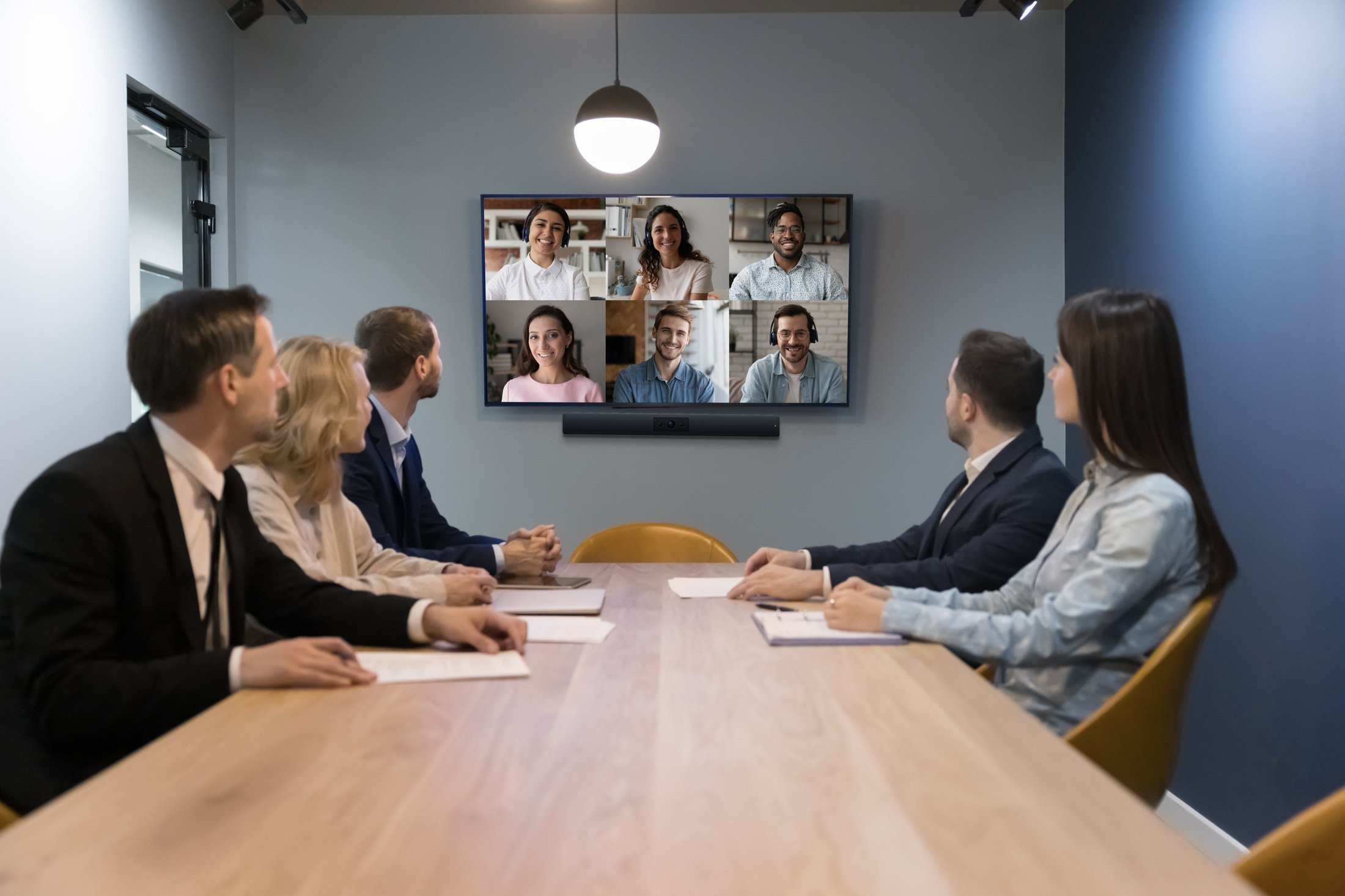 Videomöte i konferensrum, avsnitt Videokonferens