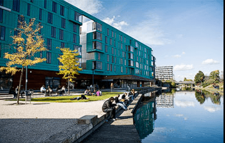 Queen Mary University of London Faculty of Medicine and Dentistry Malta campus building