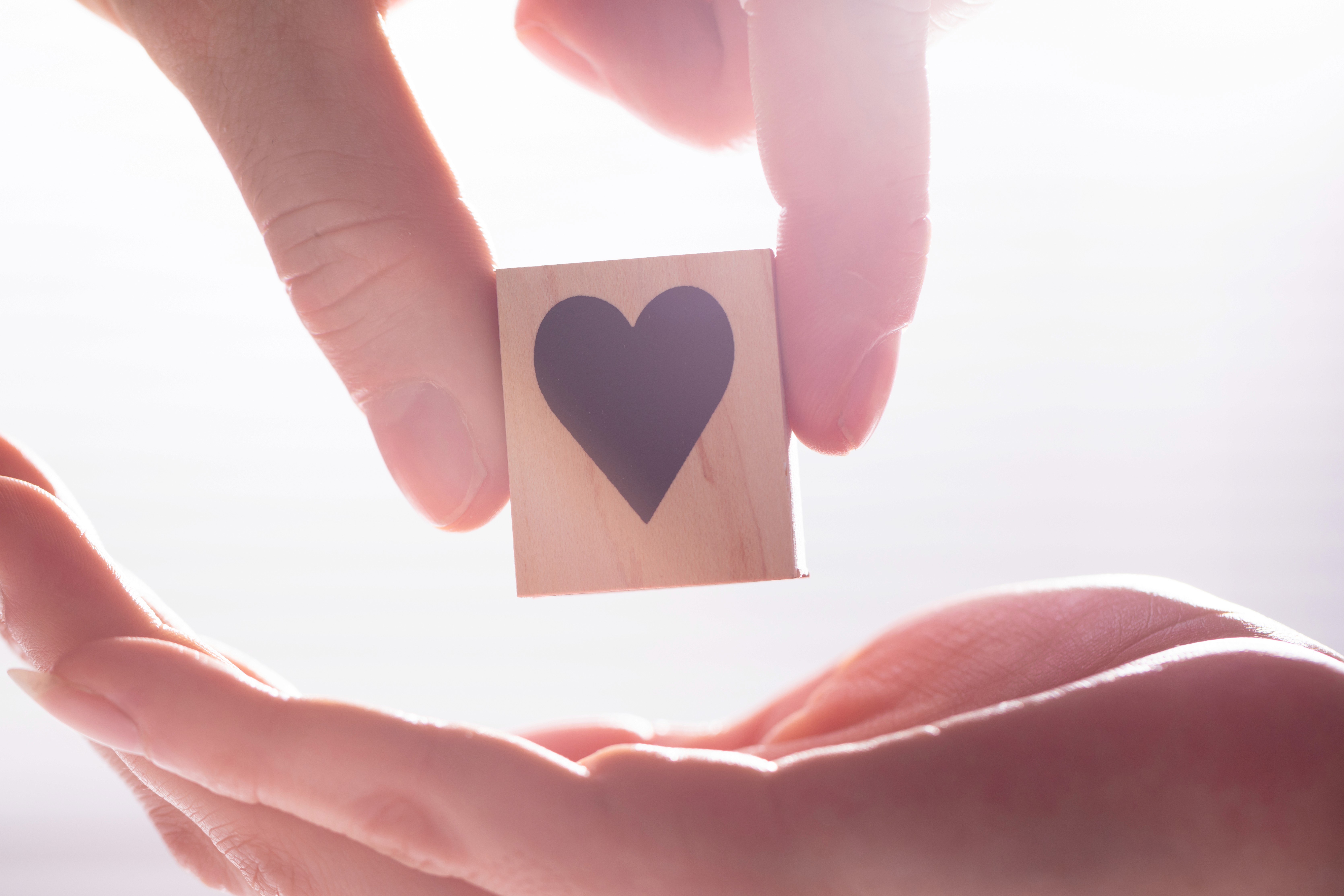 【目指せ！恋愛強者】性格診断でマッチングアプリを攻略！MBTIタイプ別の恋愛傾向とおすすめアプローチ