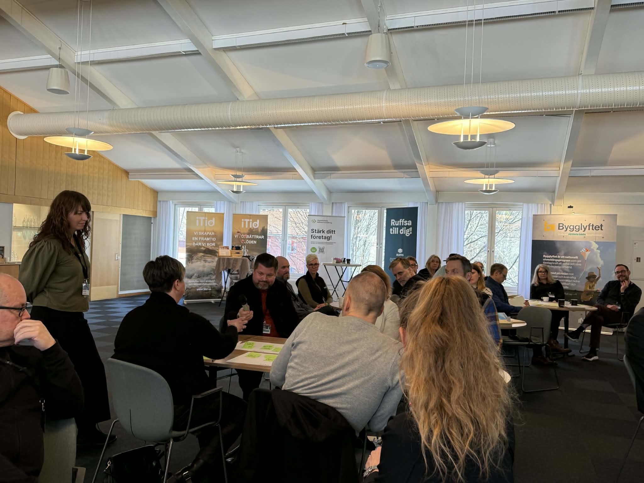 Two business partners shaking hands in agreement.