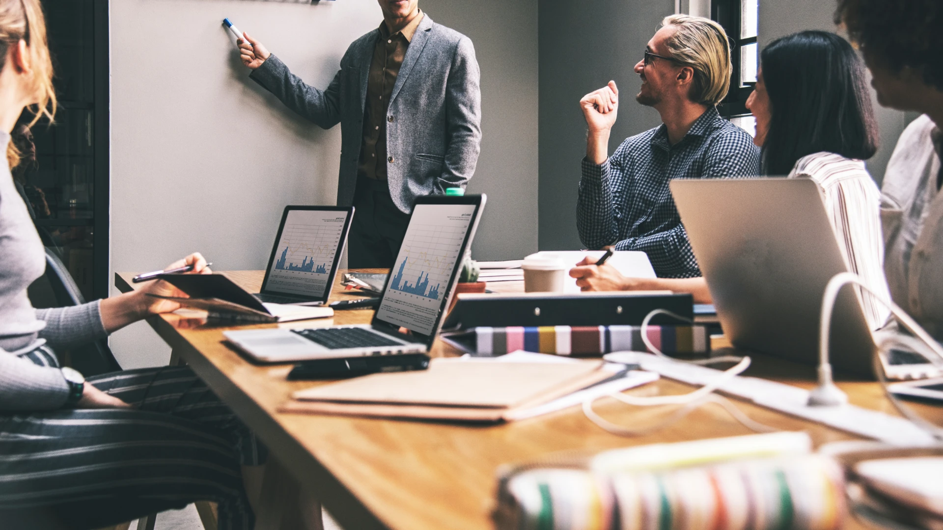 Data Analytics Consulting Services: The Complete Enterprise Guide