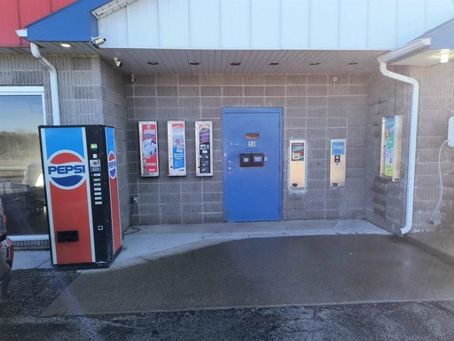 Photo 2 of 50 Eastside, Platteville