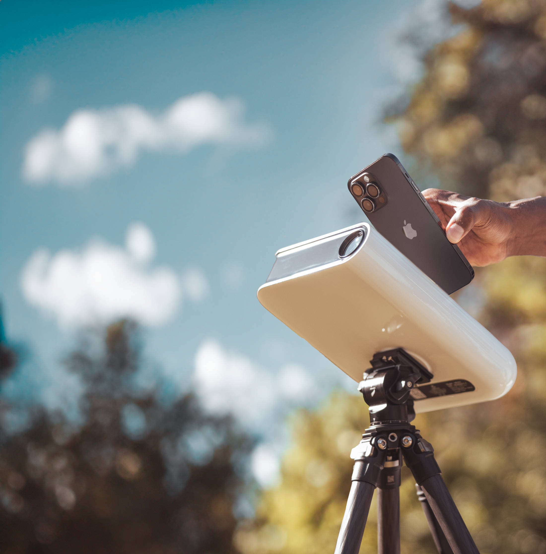 Observando el Sol y los eclipses solares con Vaonis Hestia, el telescopio para smartphone