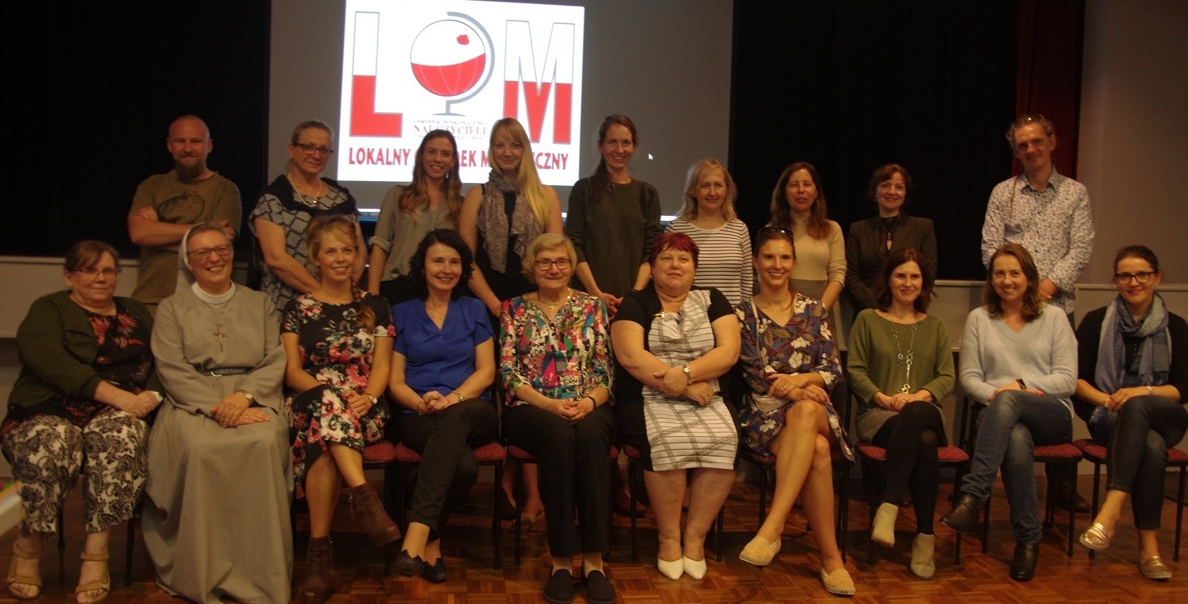 Zdjęcie przedstawiające uczestników konferencji.