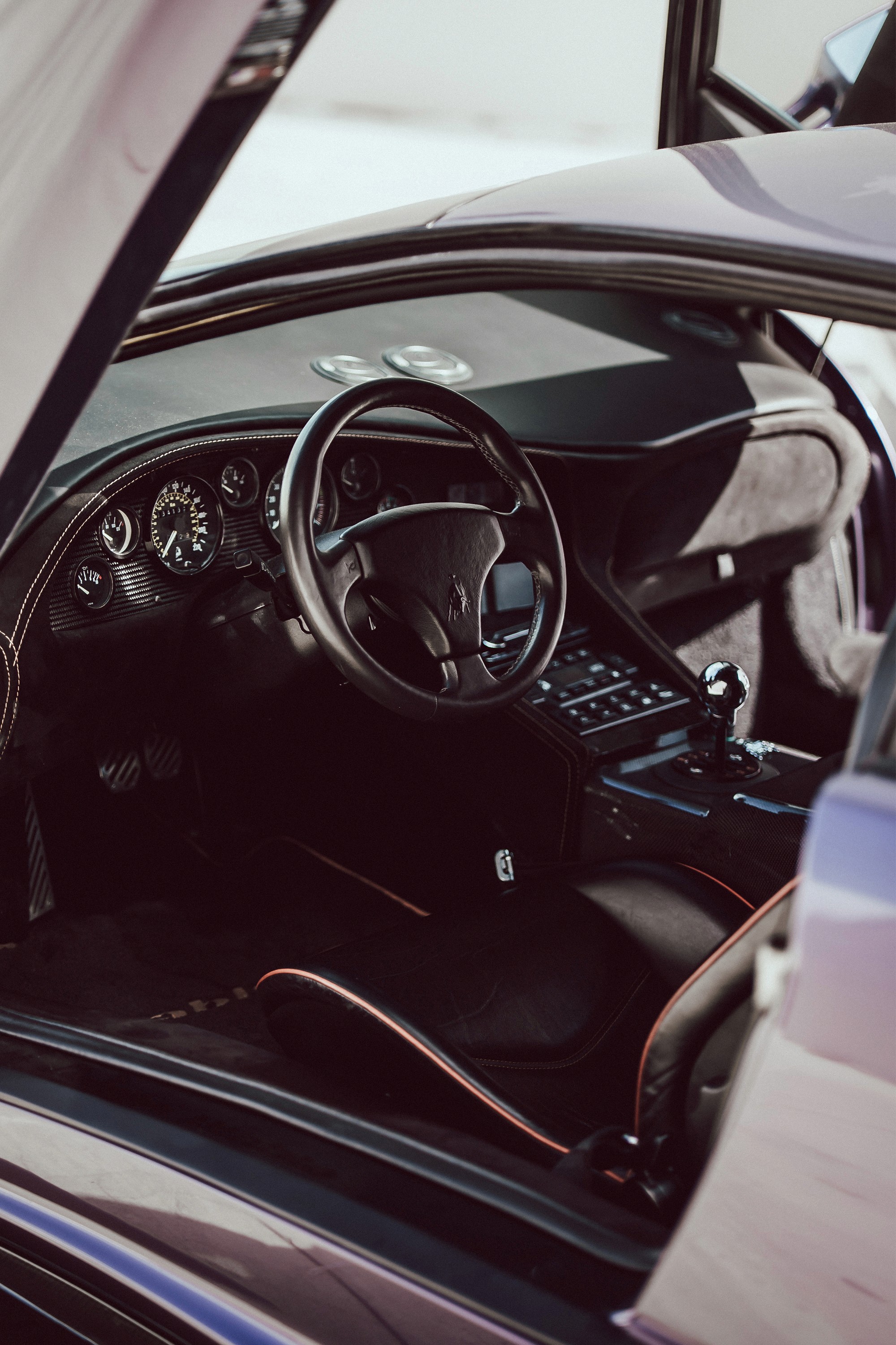 INOZETEK Playboy Amethyst Ash Limited Edition Lamborghini Diablo