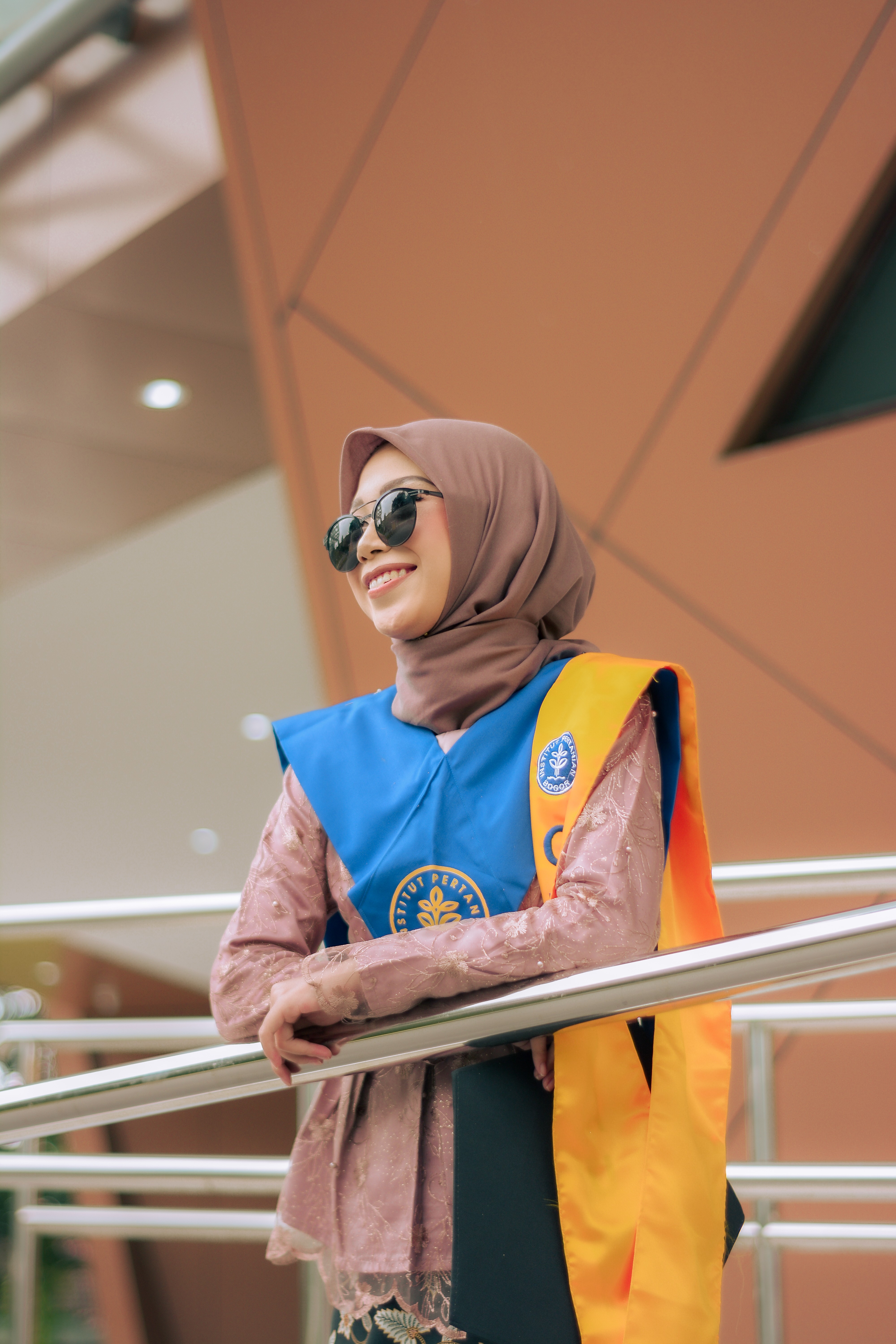 Pida Graduation Photoshoot at Jember University