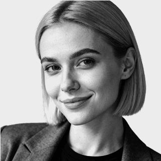 Portrait of a woman.